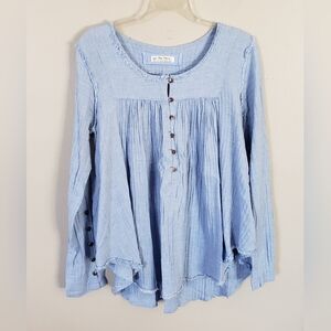 We The Free Sand Dune Blue Chambray Long Sleeve Henley Blouse FP Size Small